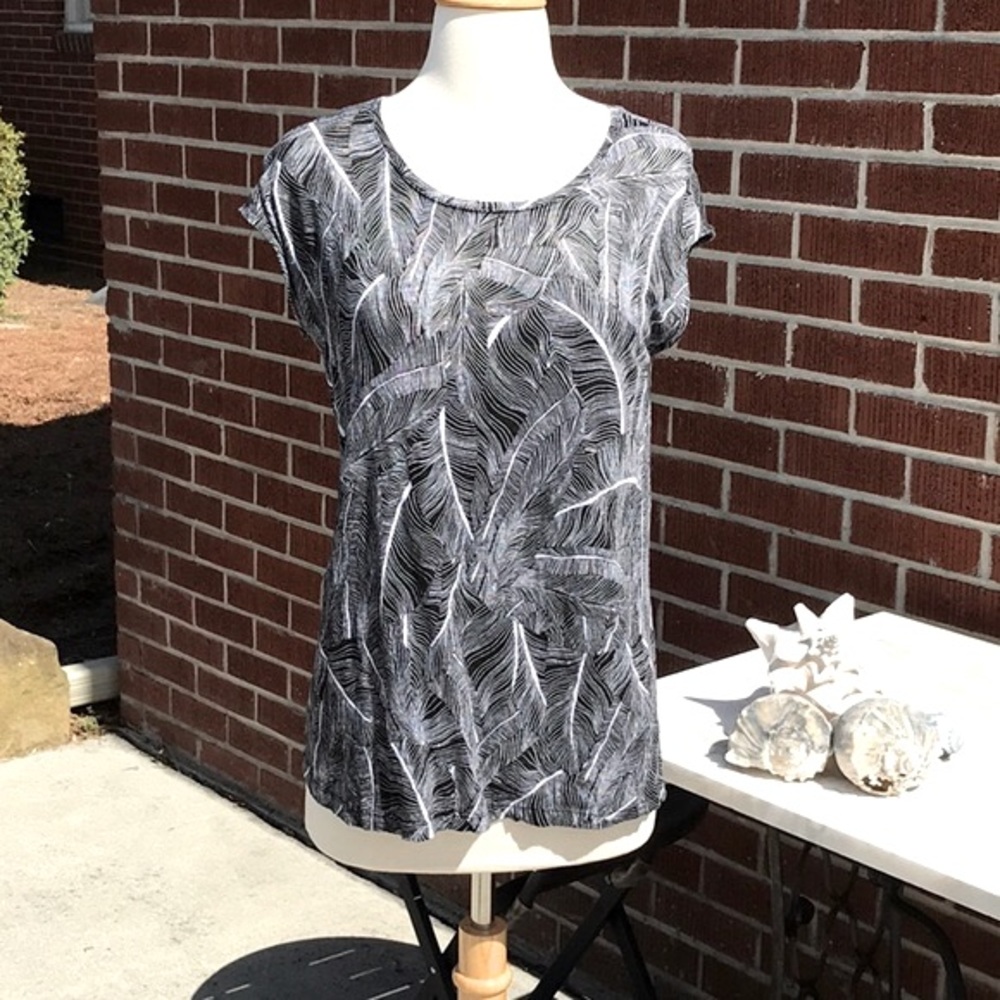 NWOT Tahari 100% Linen Print Tunic Top